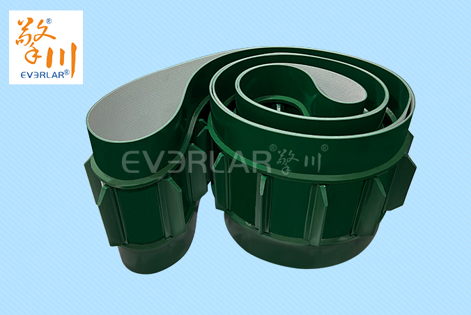 綠色PVC輸送帶加擋板雙導條精準導向防掉落化工建材涂裝線工業皮帶